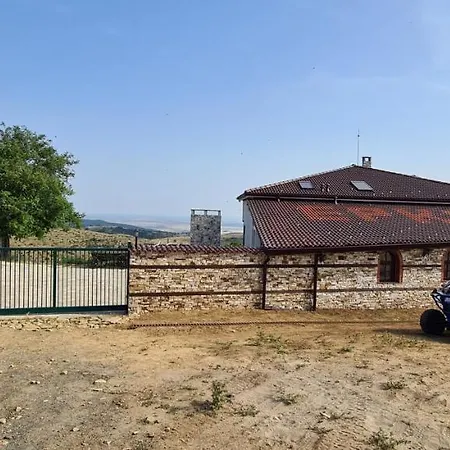 шато еркеч Pensiune Kozichino